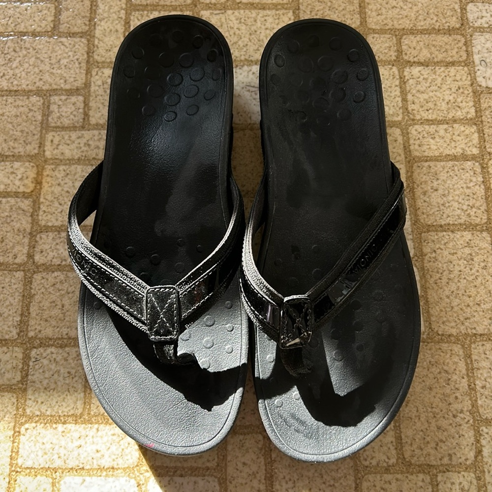 Vionic sandals